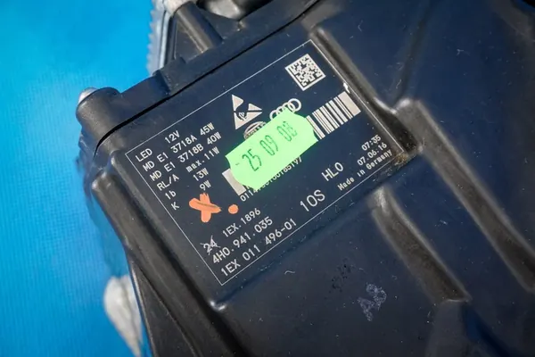 MATRIX LED Scheinwerfer Audi A8 S8 4H FL 4H0941035 4H0941036 image 7