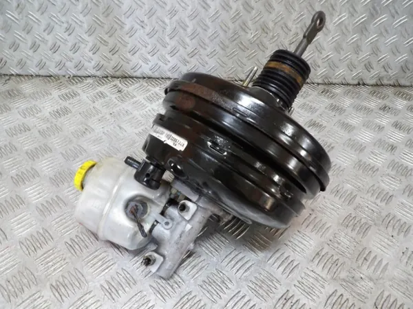 Pompe de servofrein OEM 32067338 pour Jeep Cherokee KJ image 2