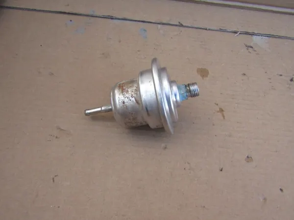 Brandstofklepsensor OEM 0004760621 voor Mercedes image 2