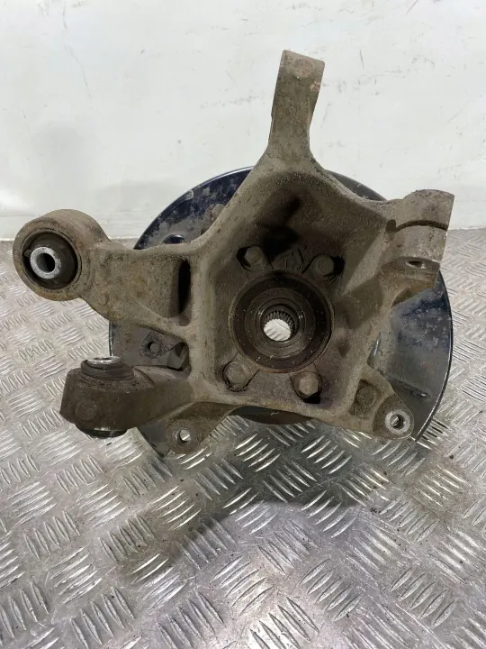 Buje rueda trasera Subaru OE FBZ21601 - Usado image 3