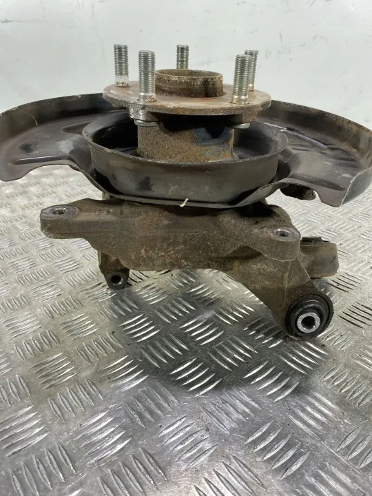 Buje rueda trasera Subaru OE FBZ21601 - Usado image 4