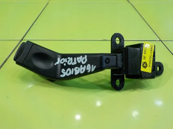 JEEP PATRIOT 2.4 B AUT 09 Interruptor de Controle 04671929AA image 2