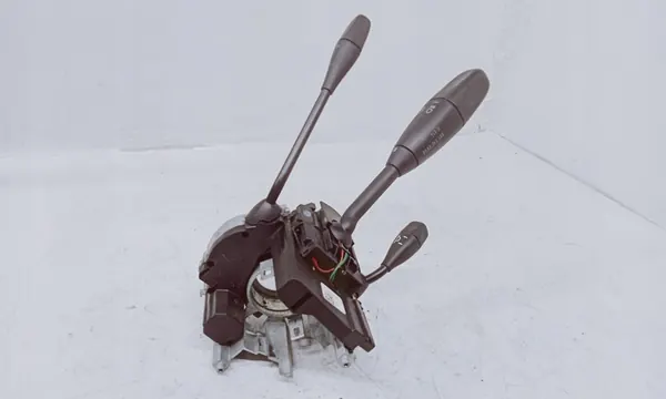 Manetki MERCEDES-BENZ CLS C219 A1715402445 image 2