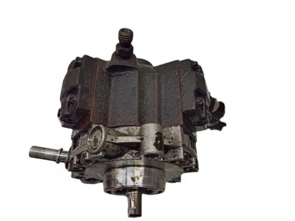 Bomba de inyección OEM CITROEN C4 PICASSO 2.0 HDI image 3