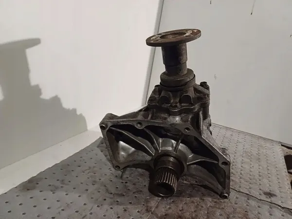 Réducteur de boîte Nissan X-Trail T30 image 2