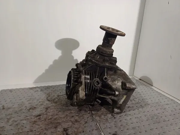 Réducteur de boîte Nissan X-Trail T30 image 3