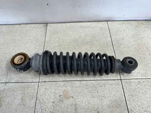 Ivecon ohjaamonvaimennin OEM 504080349 Stralis Hi-Way image 2