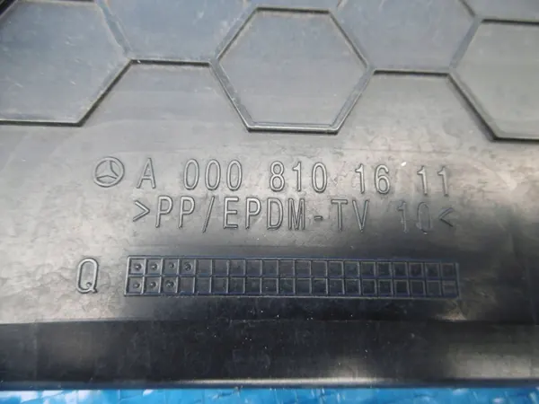 OEM A0008101611 Kiinnityslevy Mercedes CLA:lle image 4