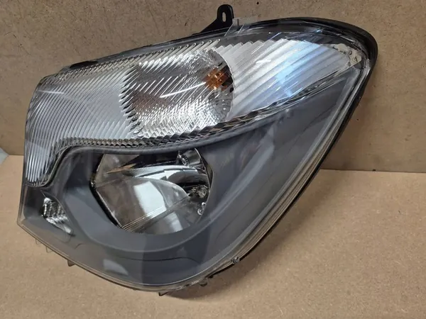 Faros delanteros izquierdo Mercedes-Benz Sprinter W906 A9068205600 image 3