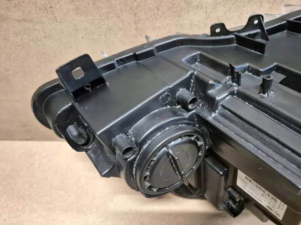 Faros delanteros izquierdo Mercedes-Benz Sprinter W906 A9068205600 image 6