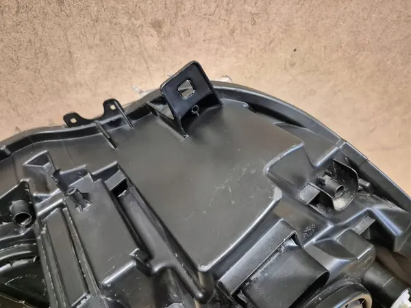 Faros delanteros izquierdo Mercedes-Benz Sprinter W906 A9068205600 image 7