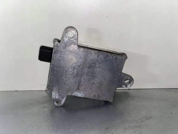 Lexus NX Toter Winkel Modul OEM 881620W170 image 2