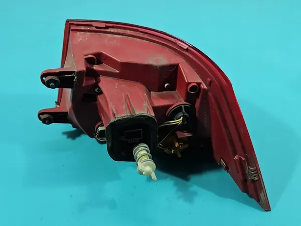 Luz Trasera Izquierda Sedán VW Passat B7 LED OEM 3AE945207B image 7