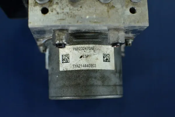 Chrysler ABS-Pumpe OEM P68232470AB - Gebraucht image 3