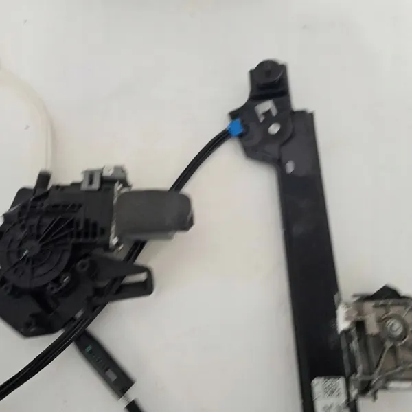 Tesla X Plaid vänster bakruta motor OEM 1614128-00-D image 10