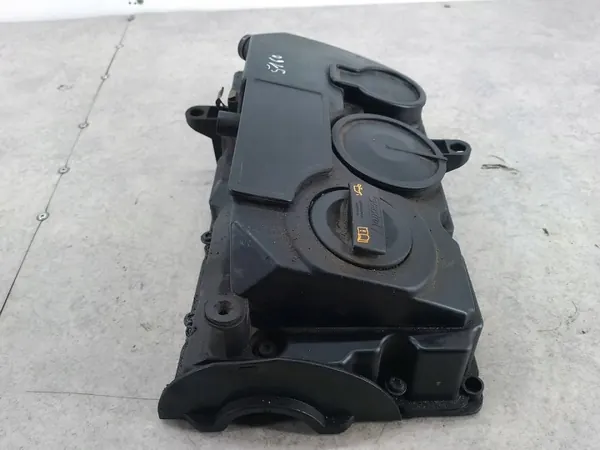 Tapa de válvulas OEM 03G103469M 03G103475D para VW Golf V image 4