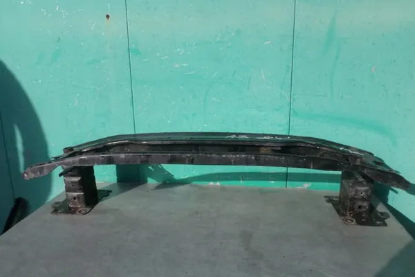 Rinforzo paraurti anteriore Audi A3 8Y image 2