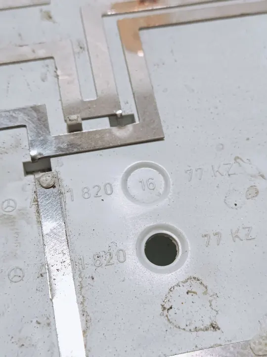 Insert Phare Arrière Droit Mercedes W211 OEM A2118201677 image 3