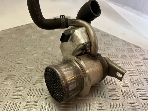 Refroidisseur EGR OEM 04L131512BR pour Volkswagen Tiguan 2018 image 3