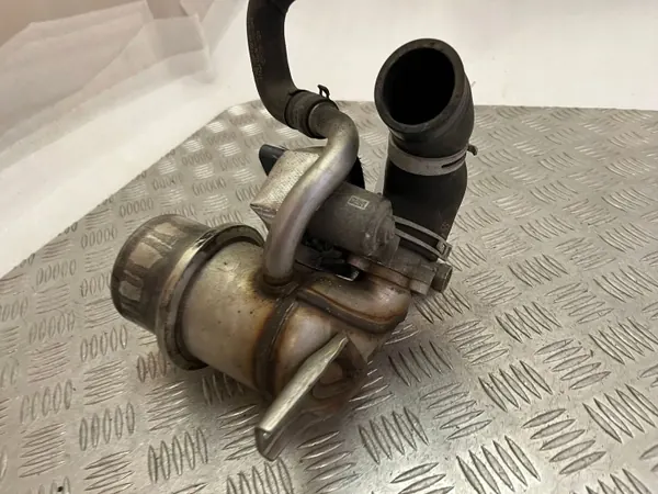 Refroidisseur EGR OEM 04L131512BR pour Volkswagen Tiguan 2018 image 5