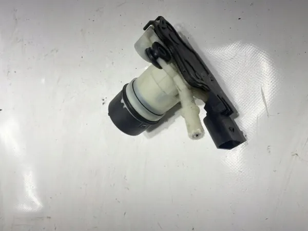 AdBlue-pumppu OEM F01C070035 Skoda Octavia IV:lle image 3