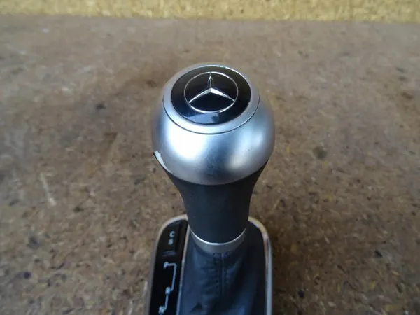 MERCEDES W203 CL203 CLC Automatic Gear Knob A2032672088 image 3