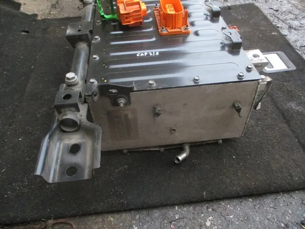 RENAULT CAPTUR II CLIO V ARKANA Accu 1.6 E-TECH image 5