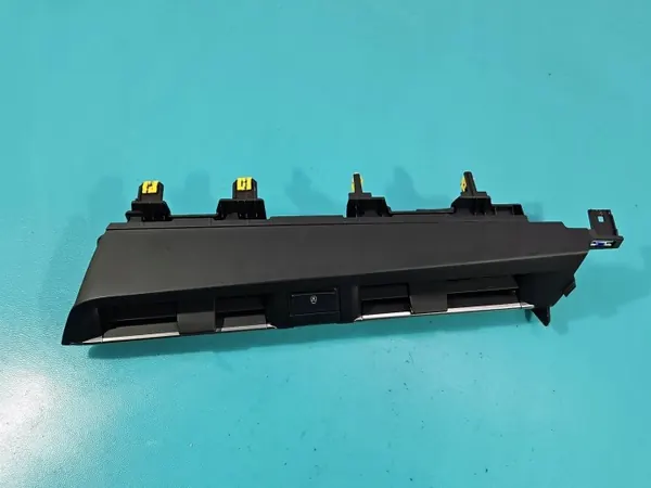 Mittventilationsgallret OEM 9813436277 Peugeot 508 II image 6