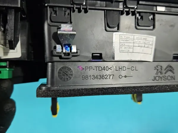 Mittventilationsgallret OEM 9813436277 Peugeot 508 II image 7