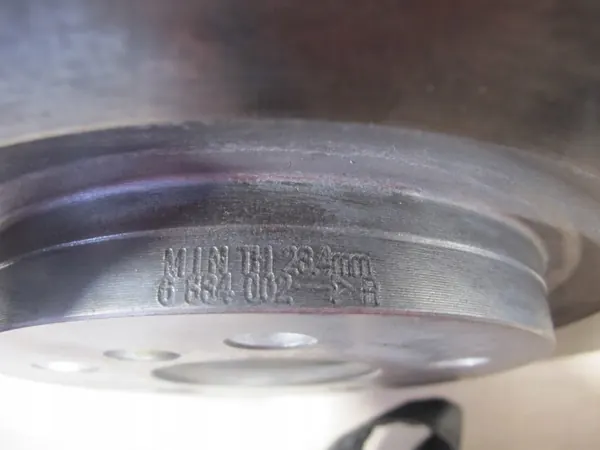 BMW Remschijf OEM 6884002 - Gebruikte Staat image 7