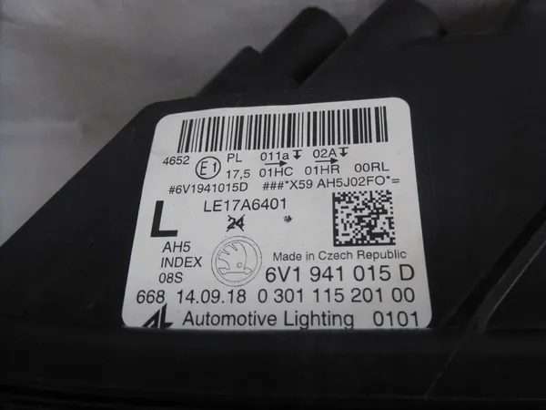 Farol LED esquerdo Skoda Fabia 6V1 padrão image 2