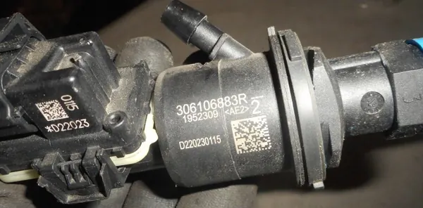 Dacia Kopplingslina OEM 306106883R - Begagnad image 4