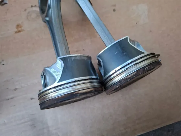 Pistão e Biela OEM 0P2065K para Audi RS6 C8 image 4
