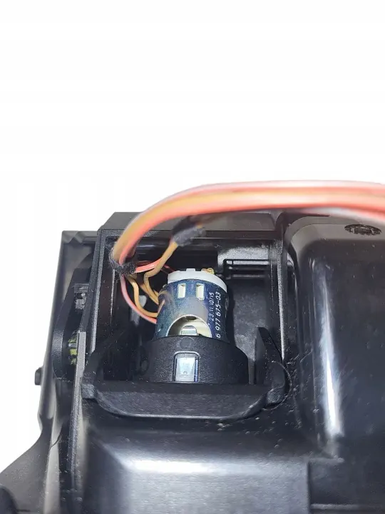 Cinzeiro BMW F10 OEM 51169171558 - Estado usado image 6