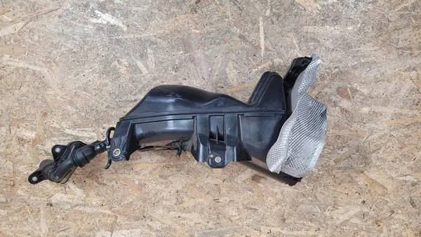 Réservoir de liquide AdBlue VOLVO XC60 II OEM 31405814 image 6