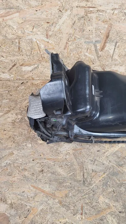 Réservoir de liquide AdBlue VOLVO XC60 II OEM 31405814 image 8