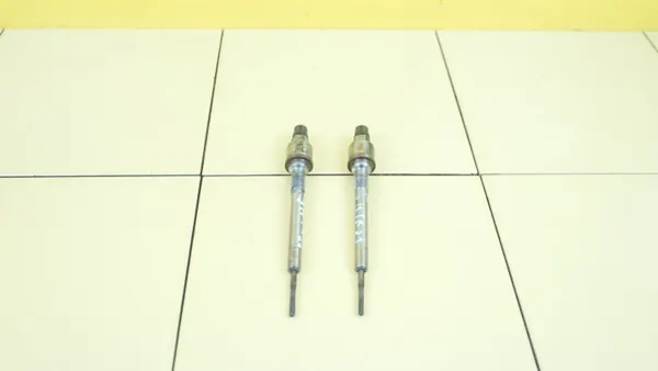 Vela de incandescência OEM 55571600 para Opel 1.6 CDTI image 2