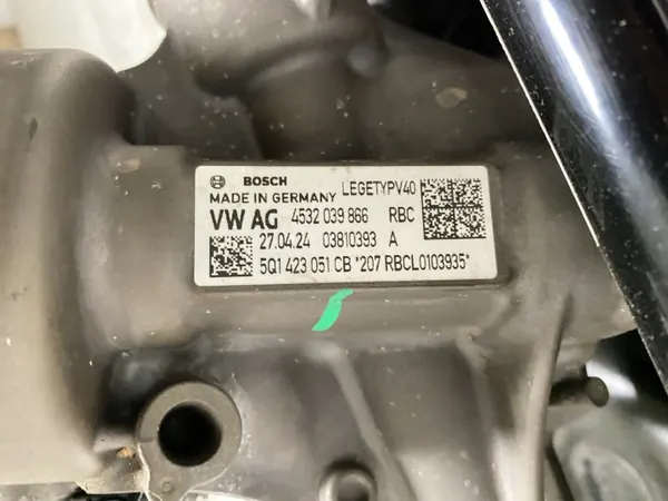 Support Moteur OEM 5WA199315G pour VW Golf 7 image 6