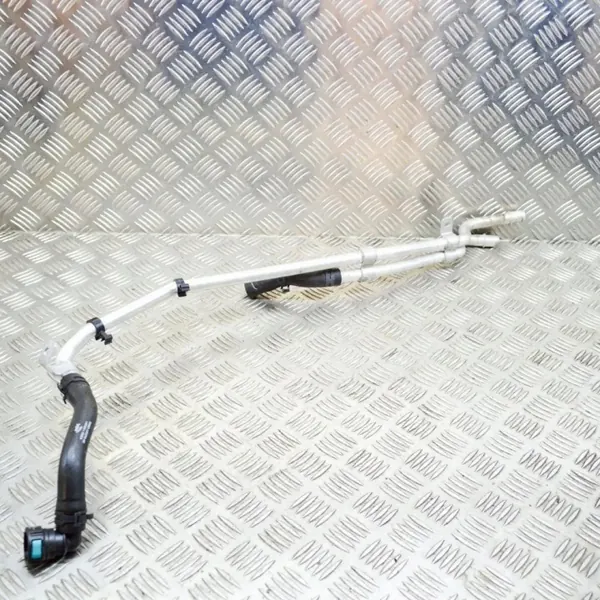 Jaguar F-Type 2016 Koelslangen OEM 8W8318C553AE image 3