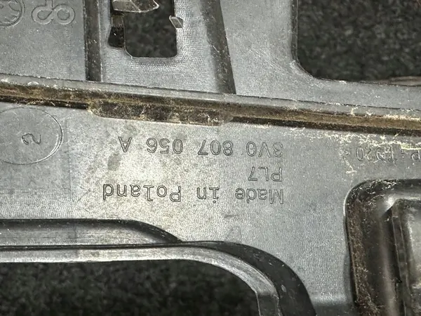 Supporto paraurti anteriore destro SKODA SUPERB III 3V0807056A image 6