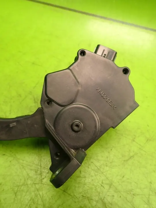 Gaspotentiometer OEM 78110-42010 för Toyota RAV4 image 3