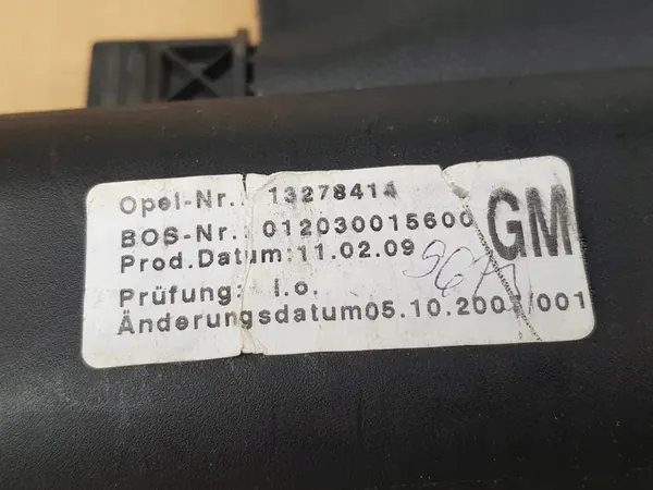 Rear Trunk Cover / Opel Insignia A Kombi / Black - OEM image 3