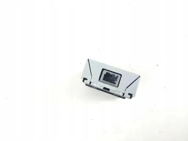Port USB OEM 8553242010 pour Toyota RAV4 V Hybride image 3