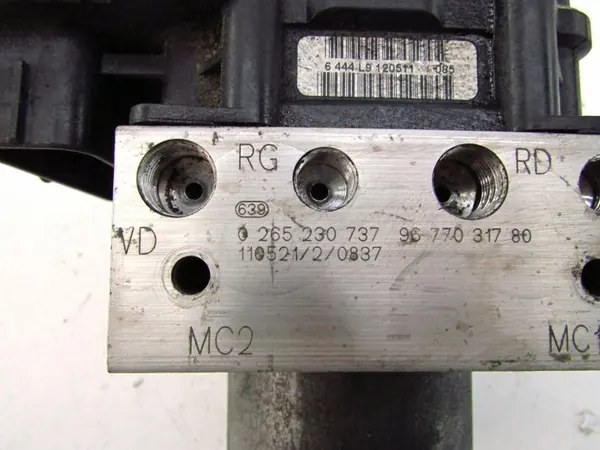 Pompe ABS Peugeot 508 OEM 9677032180 image 4