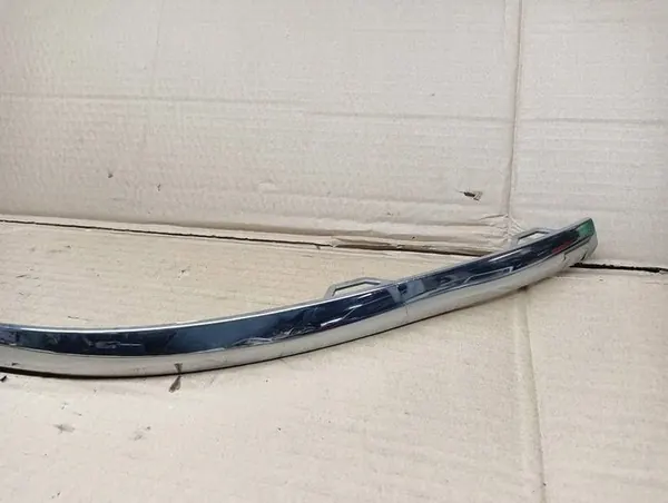 VW PASSAT B7 Combi Vasemman Takapuskuri Kromilista image 2