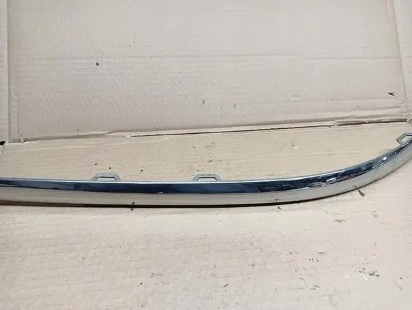 VW PASSAT B7 Combi Vasemman Takapuskuri Kromilista image 3