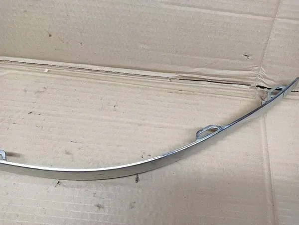 VW PASSAT B7 Combi Vasemman Takapuskuri Kromilista image 5