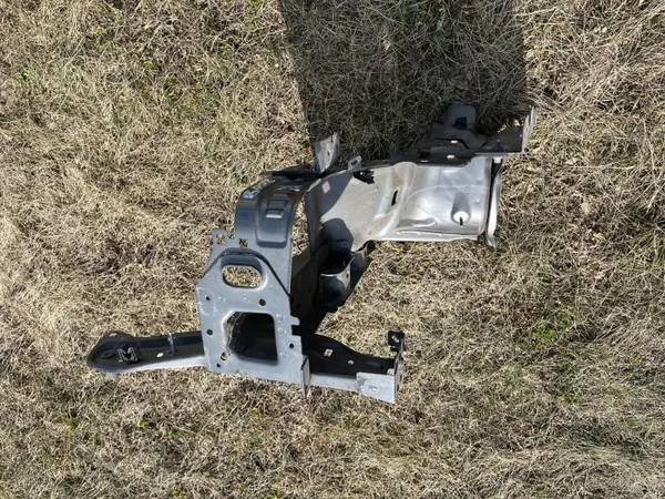 OEM 265558986R Quarto de Para-lama para Peugeot 2008 I Dianteira Direita image 3