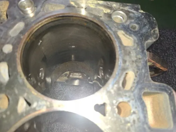 Bloco motor usado RENAULT OPEL NISSAN 1.6 Bi-Turbo image 10