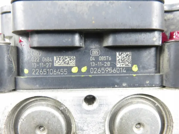 Pompe ABS OEM 4454002391 pour Toyota Auris II image 9